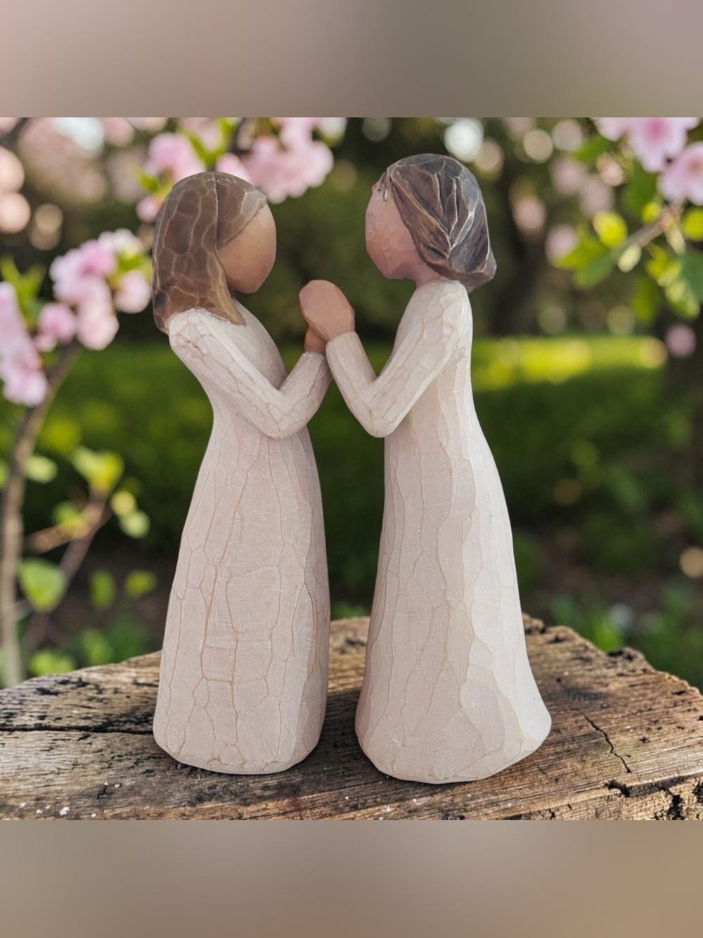 “ Sisters by Heart “ Willow Tree Figurine by Susan Lordi